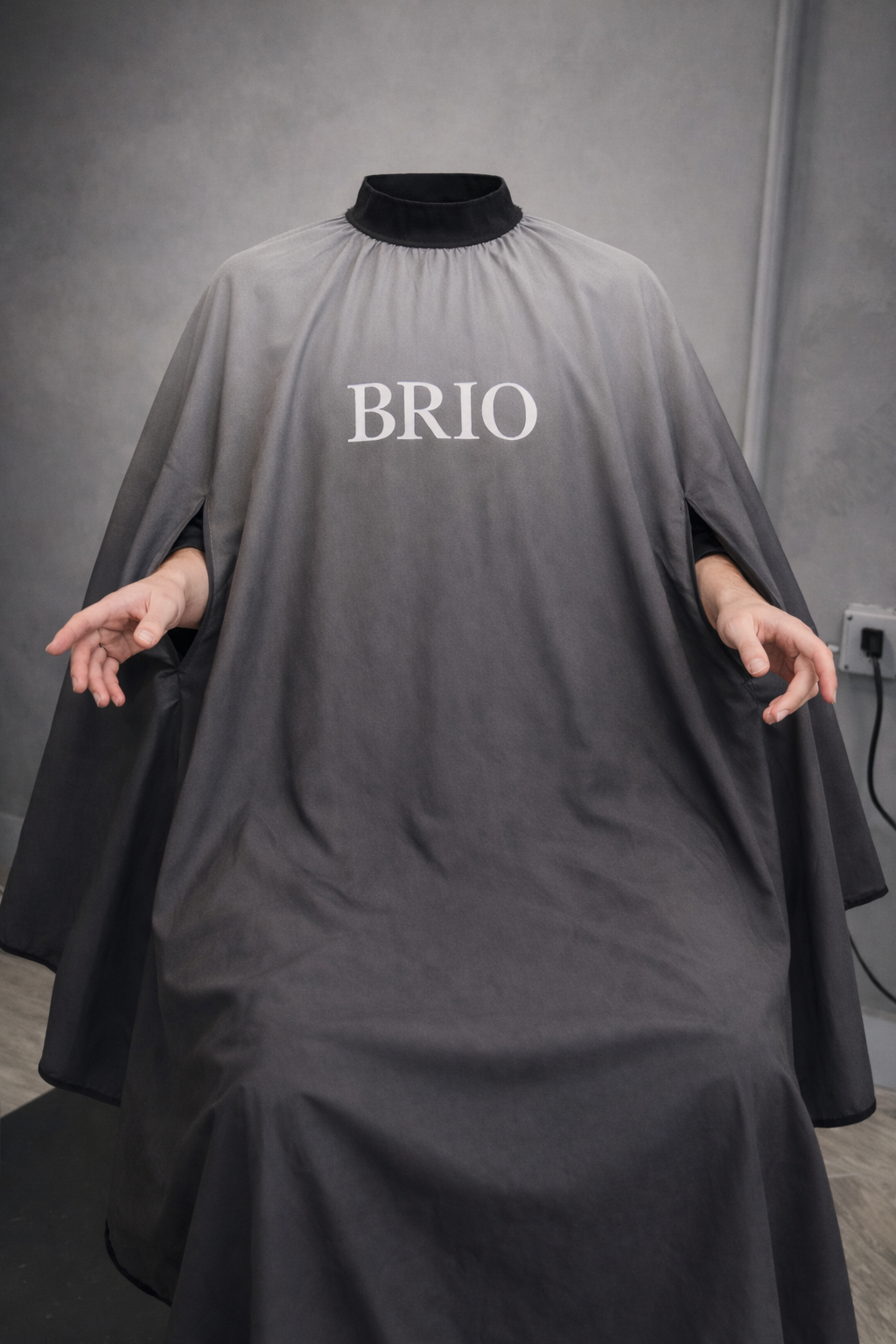 BRIO Barber Cape -  grey fade
